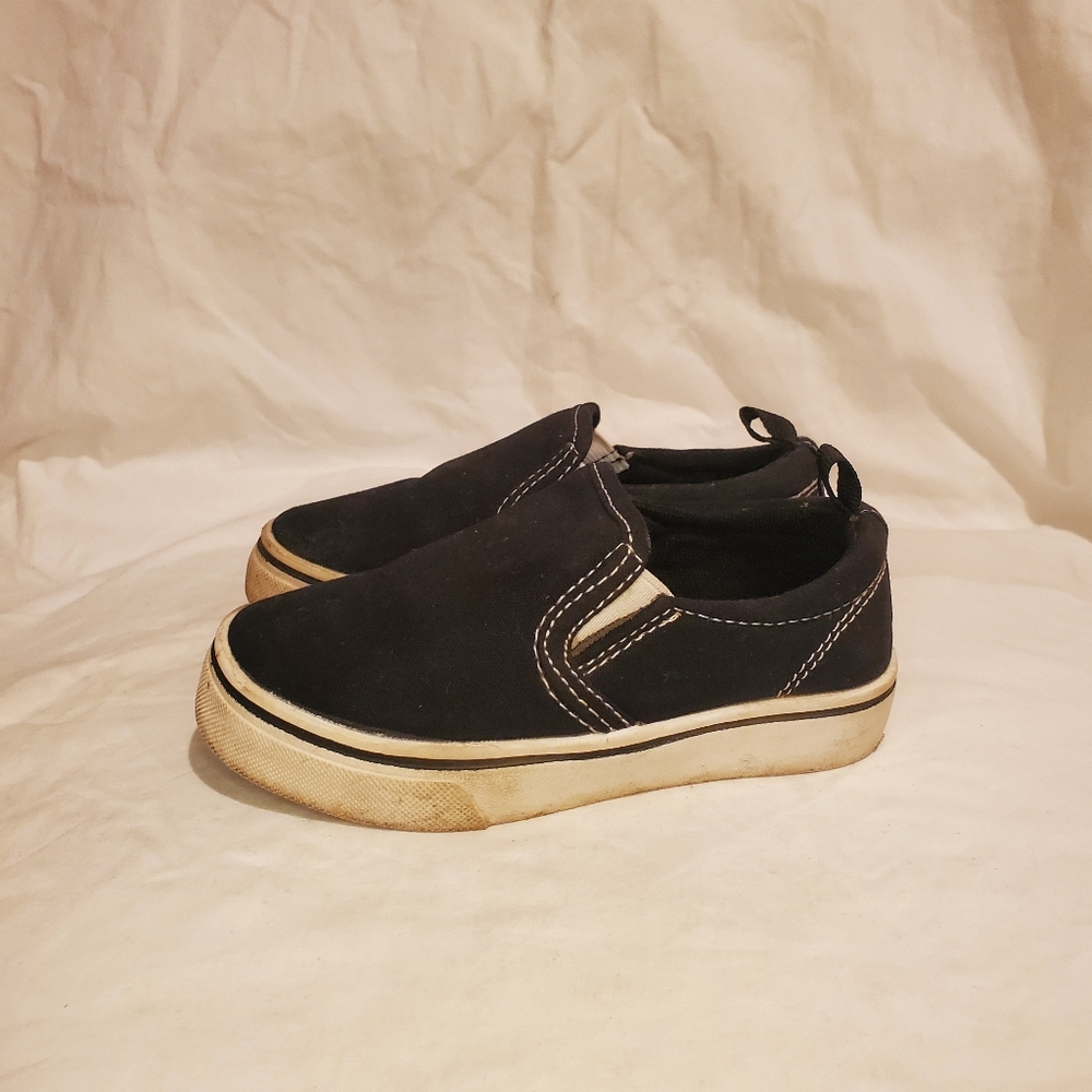 Wonder Nation memory foam toddler boys slip on canvas sneakers size 8